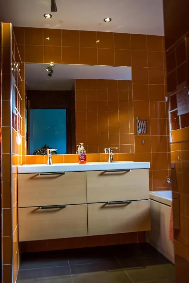 Habitaciones Independientes Centricas Bano Privado 龙达 0*,